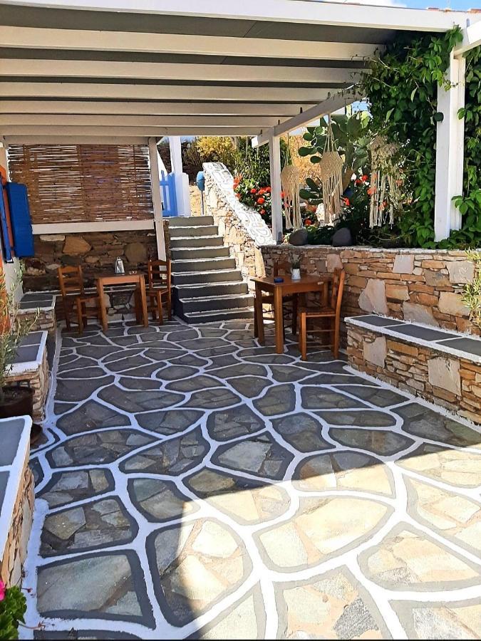 George'S Place Chora Exterior foto