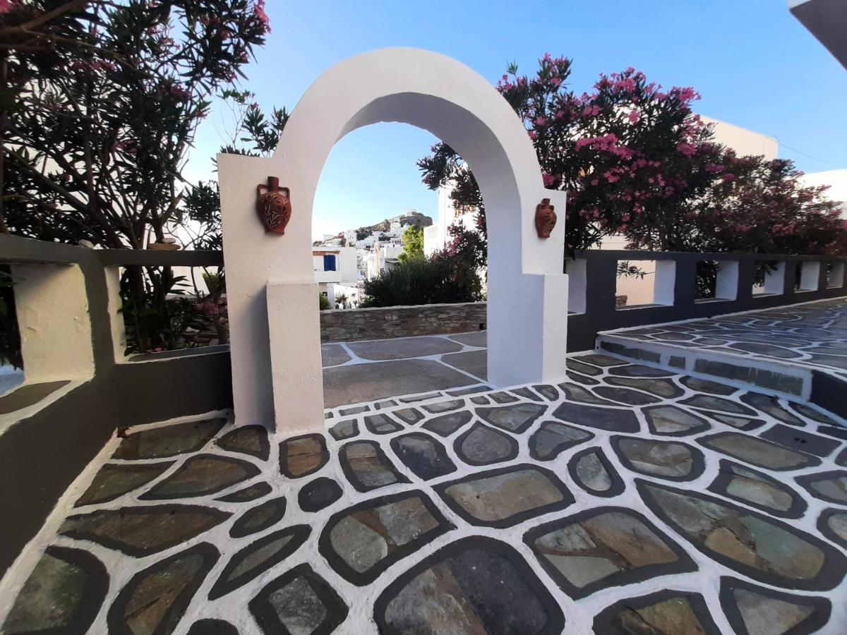 George'S Place Chora Exterior foto